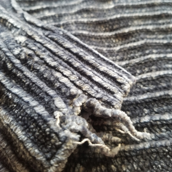 ๐ค Cyrus Chunky Knit Blue Sweater ๐ค - Picture 10 of 11